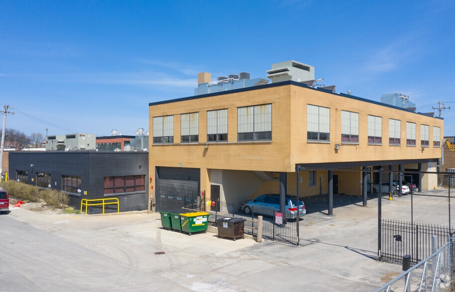 More Photos Of 3517 N Spaulding Ave, Chicago Restaurant For Lease