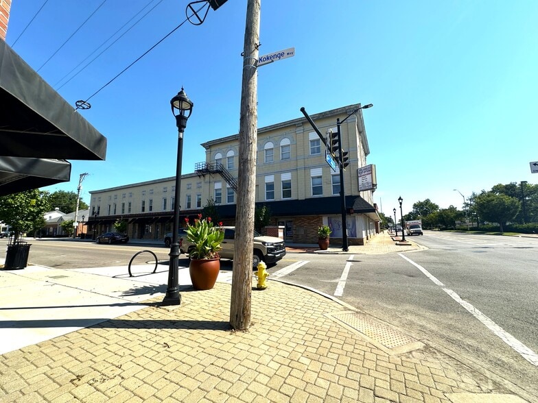 More Photos Of 1-17 E Central Ave, West Carrollton Storefront Retail Residential For Sale