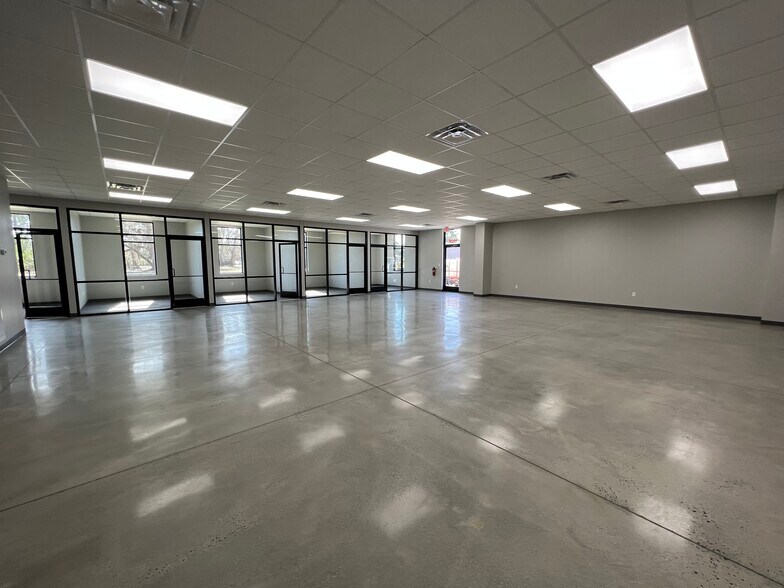 More Photos Of 192 Oakland Pky, Leesburg Office For Lease
