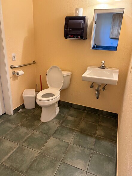 More Photos Of 980 Magnolia Ave, Larkspur Medical For Lease