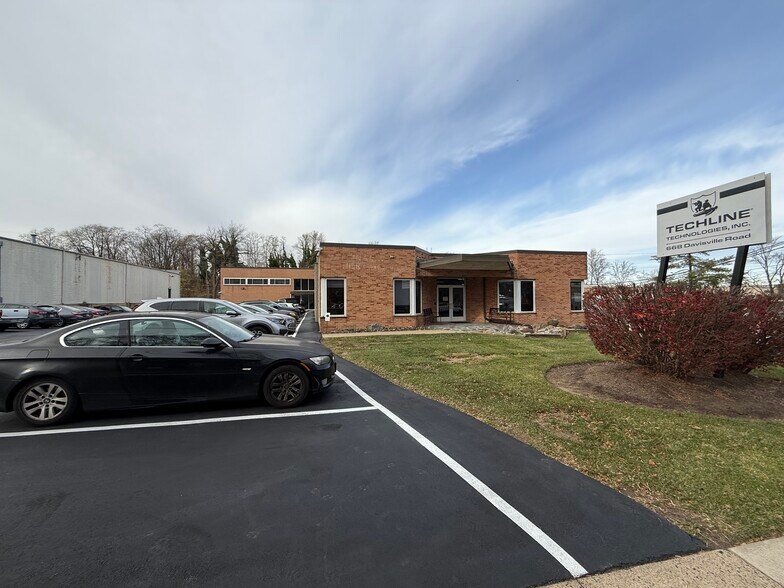 More Photos Of 668 Davisville Rd, Willow Grove Manufacturing For Sale
