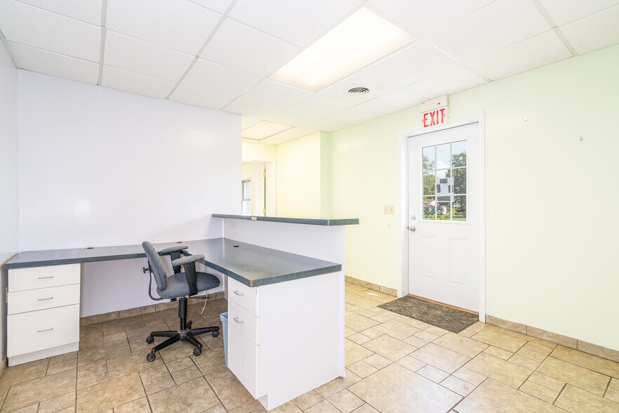 More Photos Of 503 E Russell Rd, Tecumseh Specialty For Sale