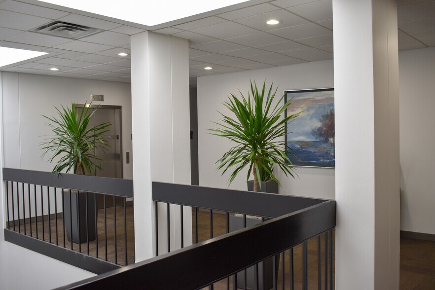 More Photos Of 801 E Plano Pky, Plano Office For Lease