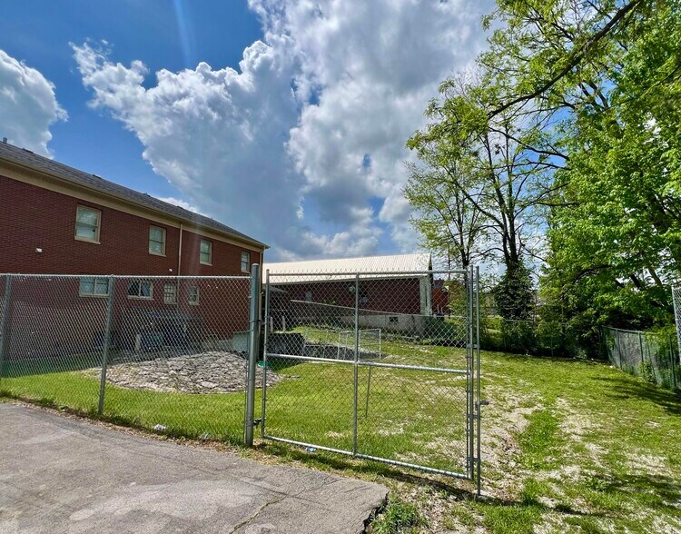 More Photos Of 240 E Main St, Mount Vernon Apartments For Sale