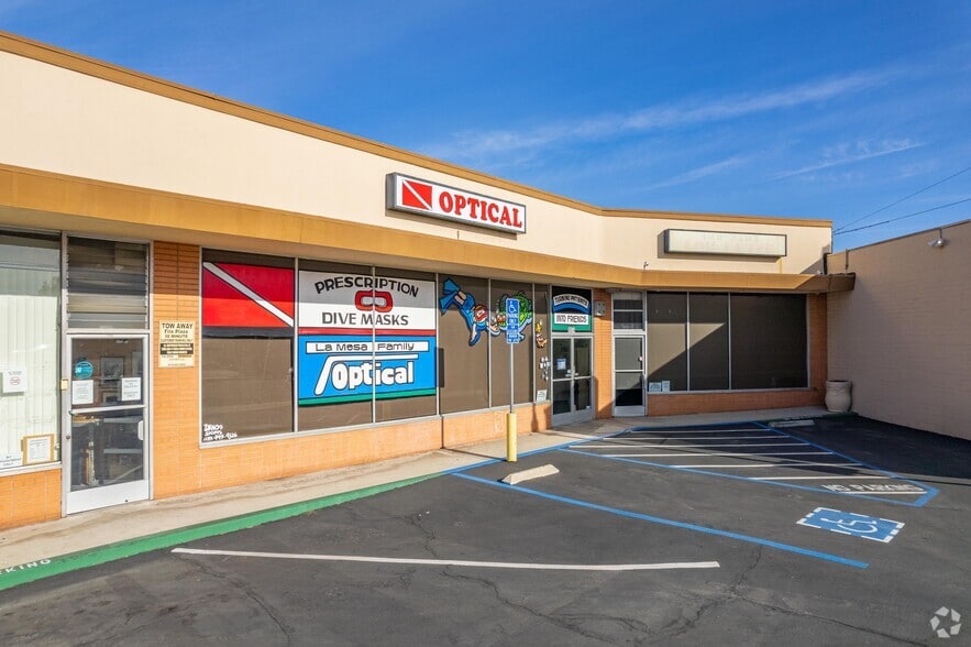More Photos Of 8870-8878 La Mesa Blvd, La Mesa Storefront For Sale