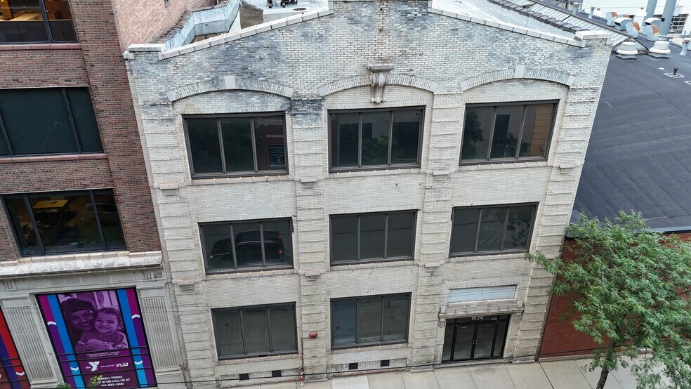More Photos Of 1026 W Van Buren St, Chicago Loft Creative Space For Sale