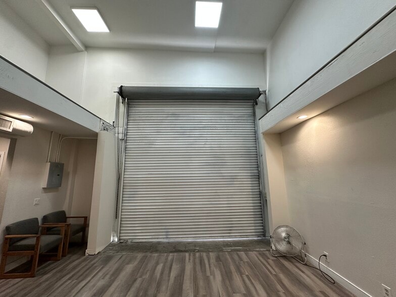 More Photos Of 1230 N Jefferson St, Anaheim Light Distribution For Sale