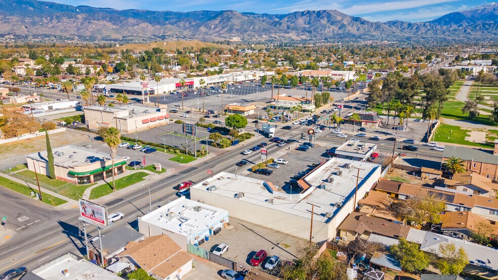 More Photos Of 261 E Base Line St, San Bernardino General Retail For Sale
