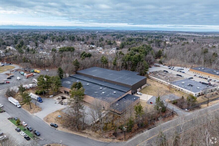 More Photos Of 1 Cornell Pl, Wilmington Warehouse For Lease