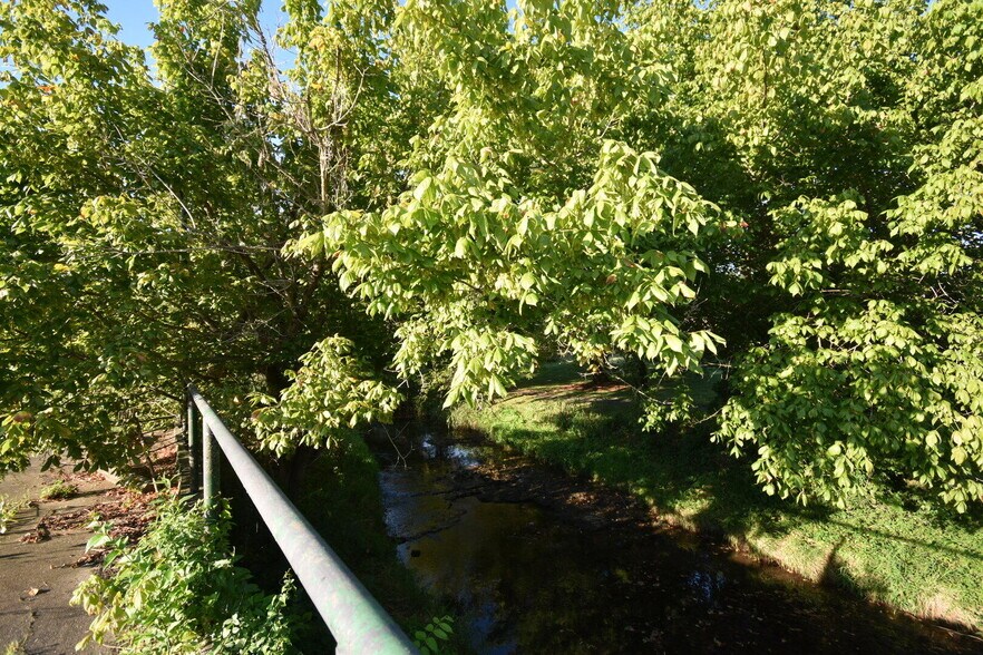 More Photos Of 1620 Shakertown Rd, Danville Auto Repair For Sale