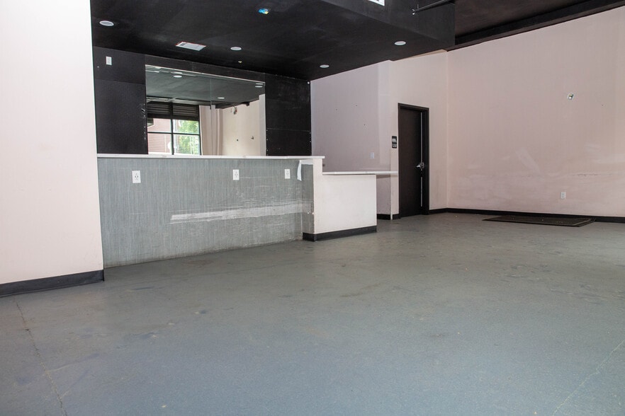 More Photos Of 451 Lee St SW, Atlanta Apartments For Lease