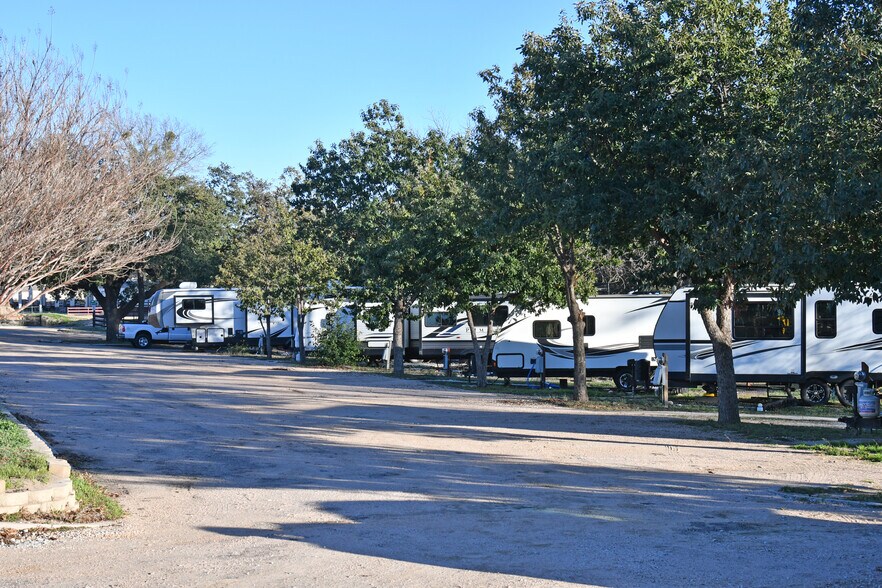 More Photos Of 2012 Fisher St, Goldthwaite Trailer Camper Park For Sale