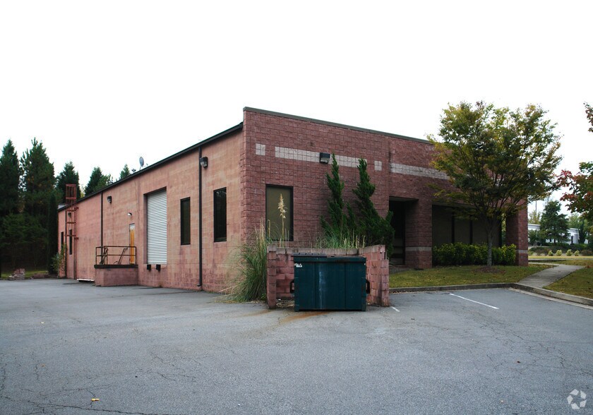 More Photos Of 5105 Old Ellis Pt, Roswell Office For Lease