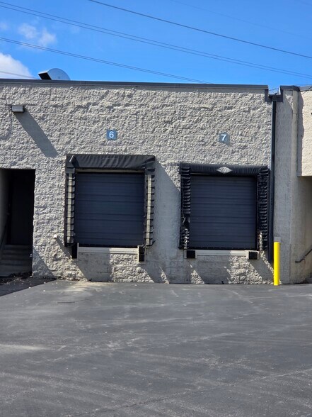 More Photos Of 4354-4396 W Round Lake Rd W, Arden Hills Light Manufacturing For Lease