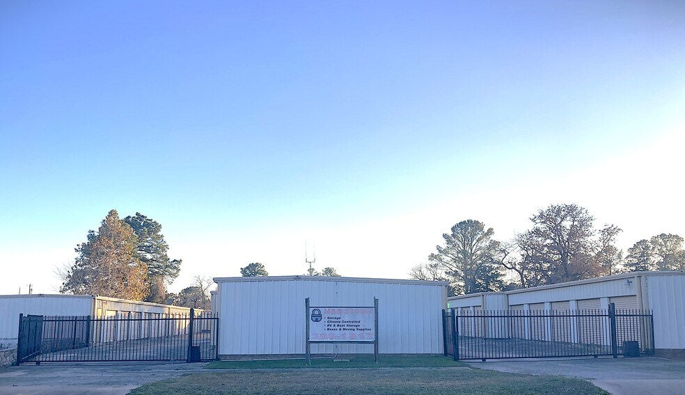 More Photos Of 290 Industrial Blvd, Bastrop Self Storage For Sale