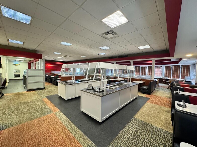 More Photos Of 1181 Stone Dr, Harrison Restaurant For Sale