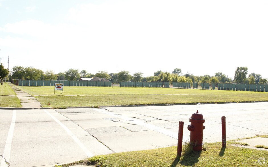 Primary Photo Of 2903 Sheridan Ave, Saginaw Land For Sale
