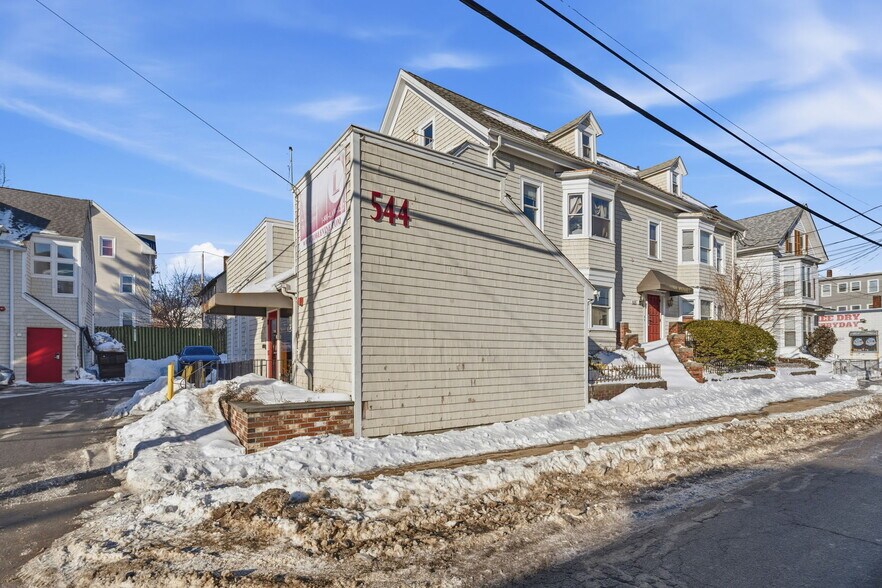 More Photos Of 540-544 Douglas Ave, Providence Office For Sale