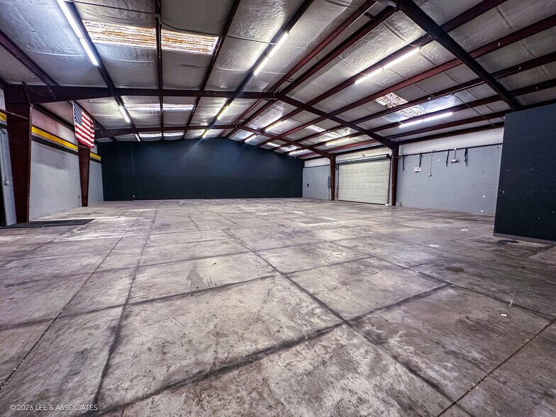 More Photos Of 3737 SW 42nd Ave, Gainesville Warehouse For Lease