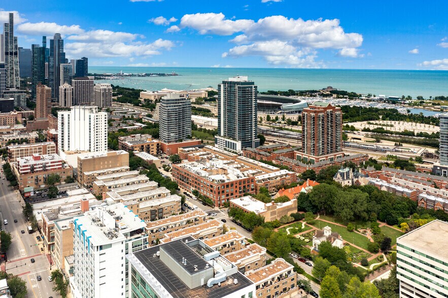 More Photos Of 1727 S Indiana Ave, Chicago Apartments For Lease