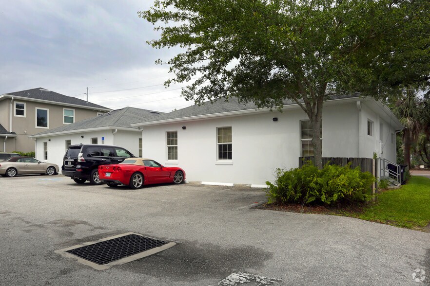 More Photos Of 5813 S Macdill Ave, Tampa Office For Sale