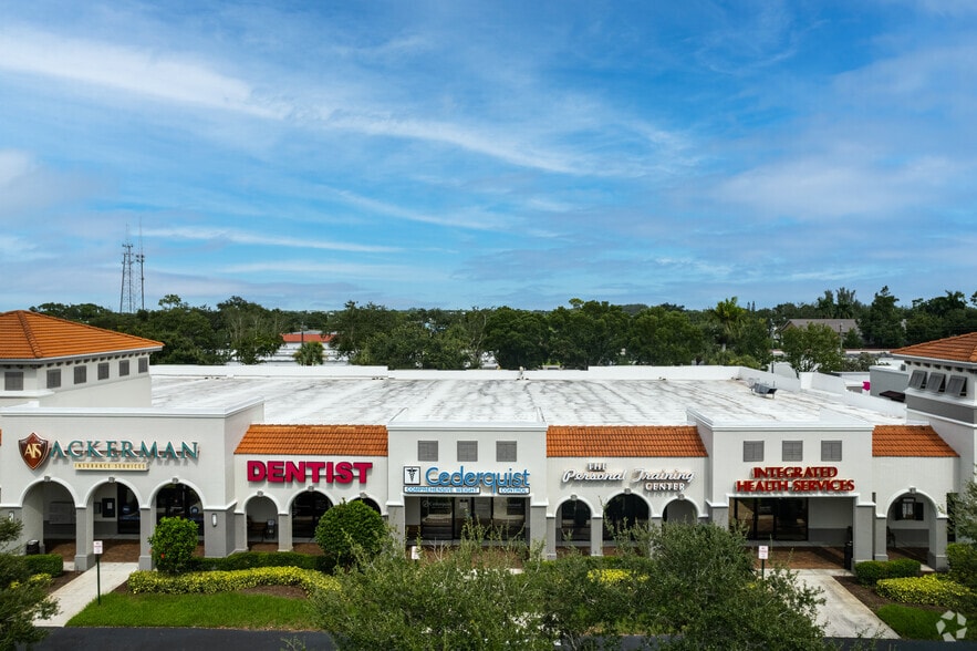 More Photos Of 1575 Pine Ridge Rd, Naples General Retail For Sale