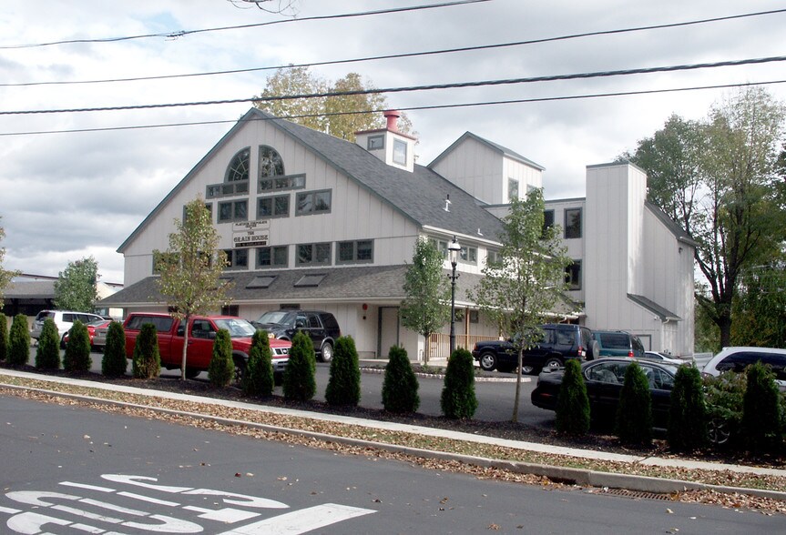 More Photos Of 196 W Ashland St, Doylestown Coworking Space