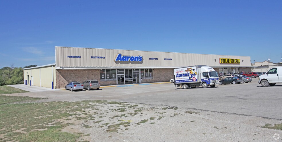 More Photos Of 1300 S FM 51, Decatur Fast Food For Sale