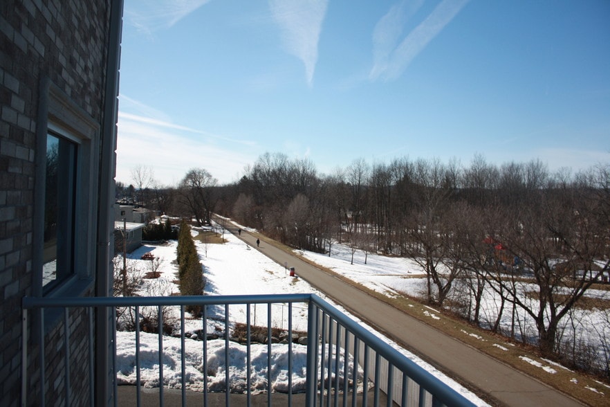 More Photos Of 1901-1907 Vestal Pky E, Vestal Township Office For Lease