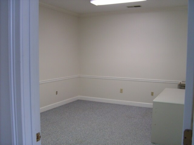 More Photos Of 188 Ben Burton Cir, Bogart Office For Sale