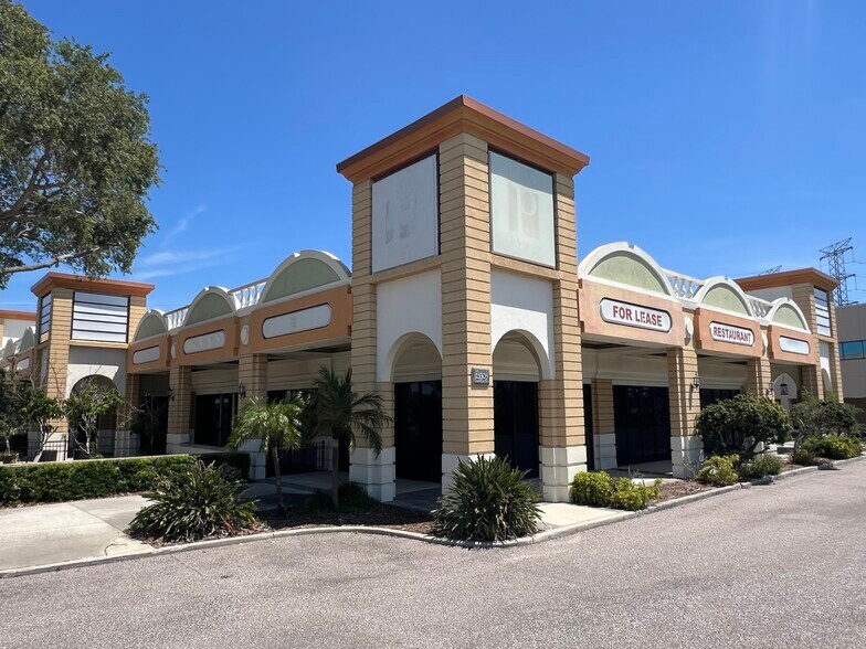 More Photos Of 13505 Icot Blvd, Clearwater Unknown For Lease