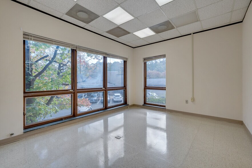 More Photos Of 2609 N Duke St, Durham Office For Lease