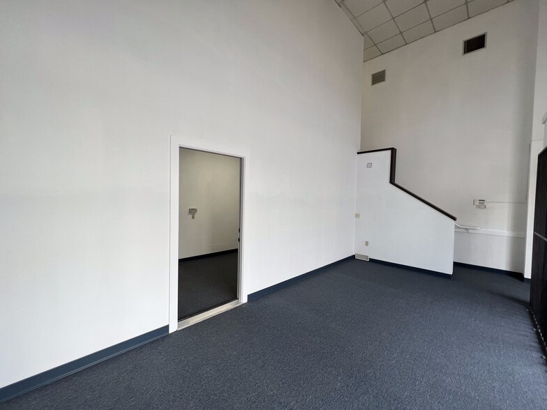 More Photos Of 2492 Technology Dr, Hayward Research And Development For Sale