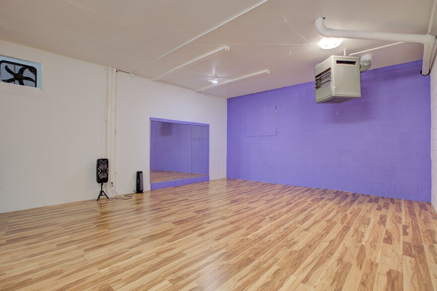 More Photos Of 1560 SE Stephens St, Roseburg Freestanding For Sale