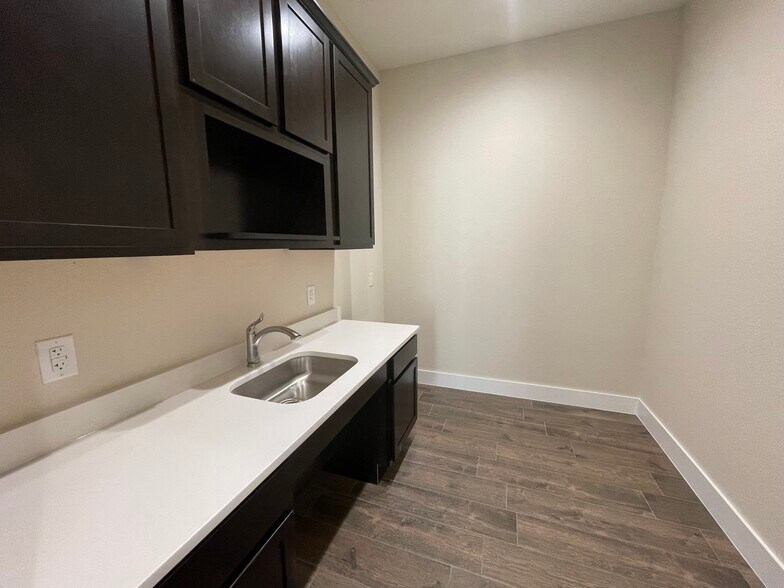 More Photos Of 2951 FM 1460, Georgetown Office For Sale