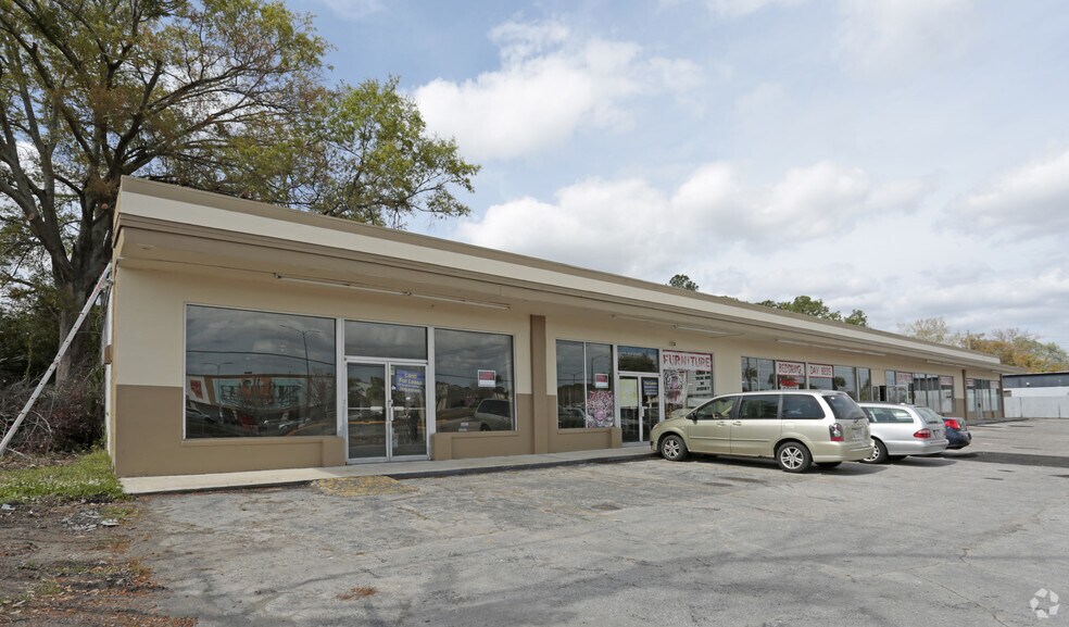 More Photos Of 5333 Lenox Ave, Jacksonville Storefront Retail Office For Lease