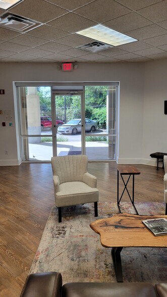More Photos Of 270 Crossway Rd, Tallahassee Warehouse For Sale