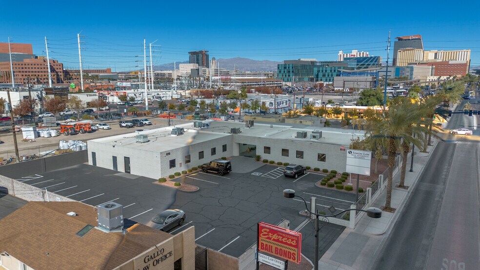 More Photos Of 810 S Casino Center Blvd, Las Vegas Office For Lease
