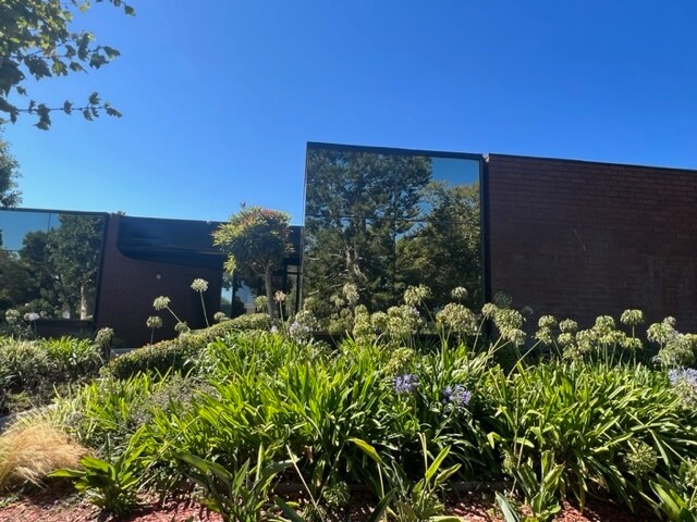 More Photos Of 4611 Teller Ave, Newport Beach Medical For Lease