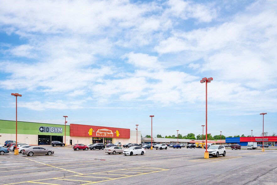 More Photos Of 9122-9142 E 31st St, Tulsa General Retail For Sale