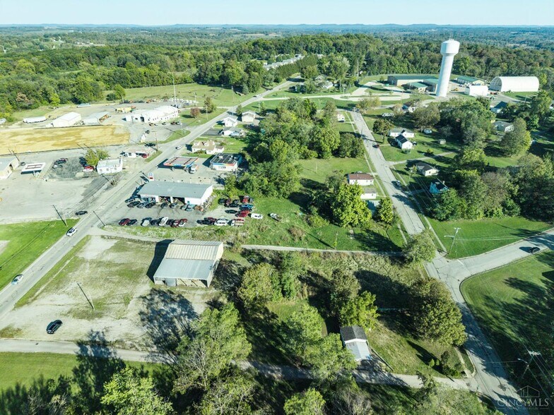 More Photos Of 487 E Main St, Hillsboro Flex For Sale