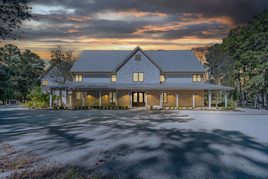 More Photos Of 43 Pool Rd, Richards Specialty For Sale