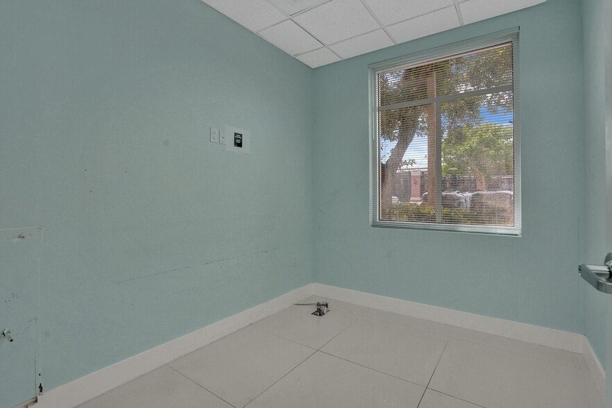 More Photos Of 15620 SW 29th St, Miramar Medical For Sale