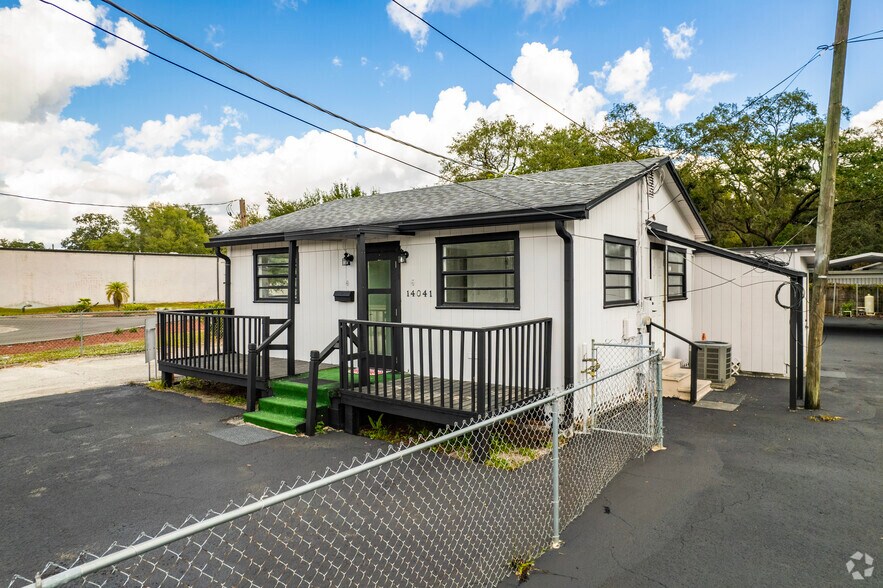 More Photos Of 14041 N Florida Ave, Tampa Auto Dealership For Sale