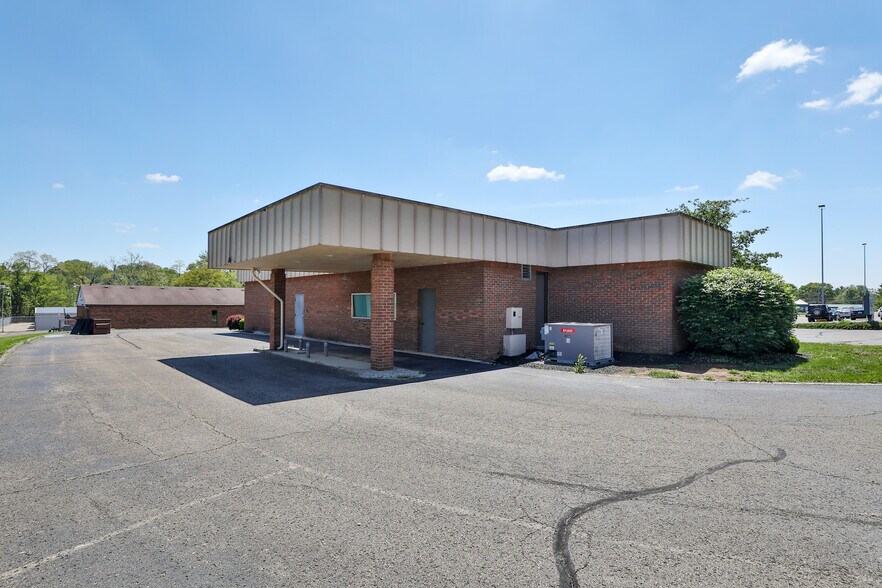 More Photos Of 1600 Sheridan Dr, Lancaster Medical For Sale