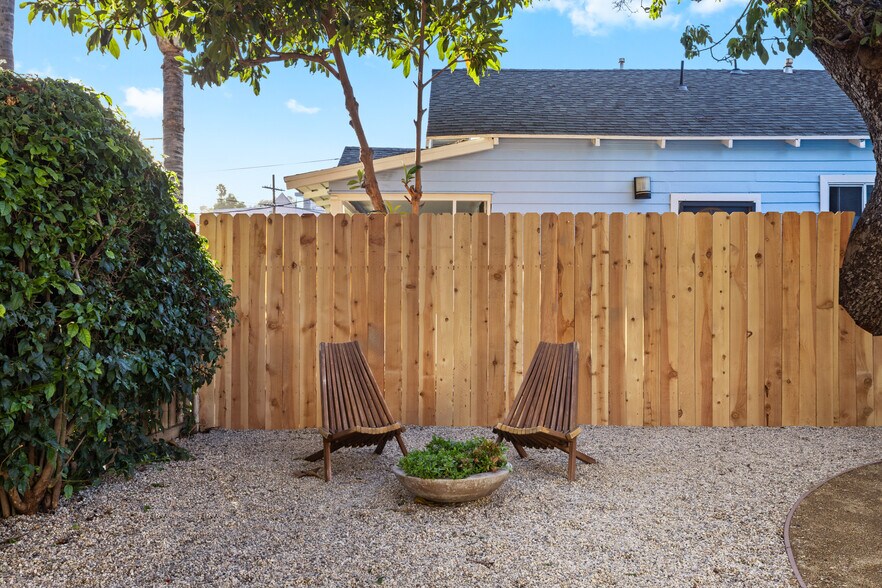 More Photos Of 1545 Duane St, Los Angeles Multifamily For Sale