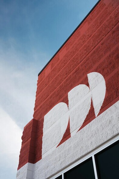 More Photos Of 575 S Broadway, Denver Flex For Lease