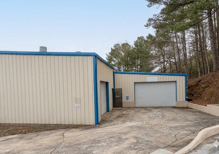 More Photos Of 1985-1999 Airport Ind Park Dr, Marietta Auto Repair For Sale