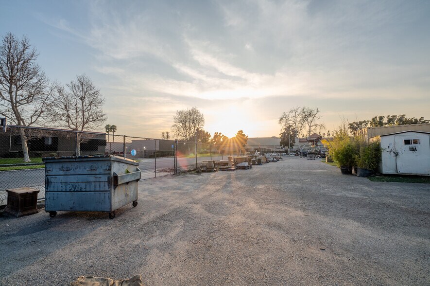 More Photos Of 9445 Foothill Blvd, Rancho Cucamonga Storefront For Lease