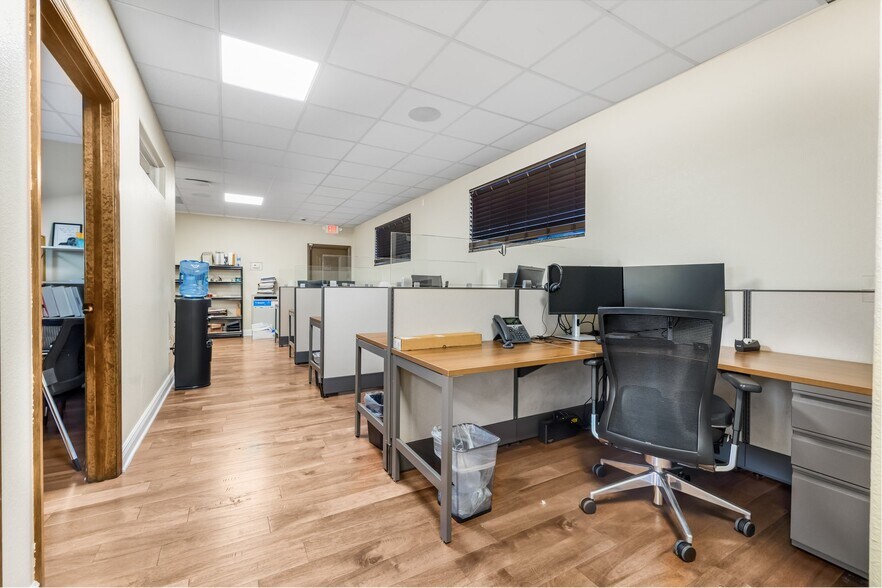 More Photos Of 3615 E Frontage Rd, Tampa Office Residential For Sale